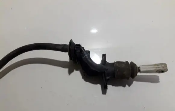 Audi A6 S6 C5 4B Clutch master cylinder 8e2721401d
