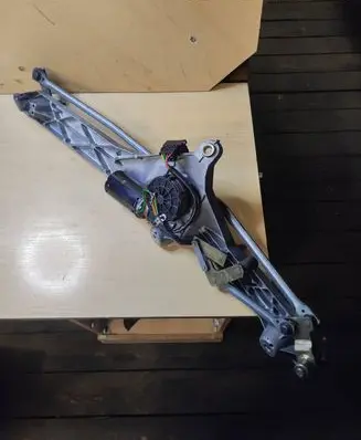 Mercedes-Benz S W220 Front wiper linkage and motor 0390241435