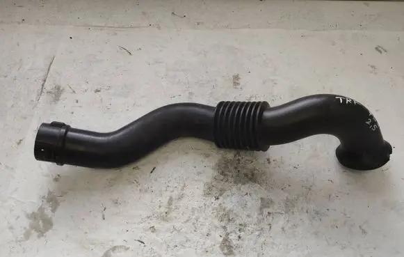 Renault Trafic II (X83) Air intake duct part 8200658370 93859239 58586