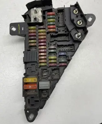 BMW 5 E60 E61 Fuse module 6906588 518811039