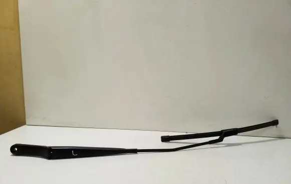 Skoda Kamiq Front wiper blade arm 657955410A