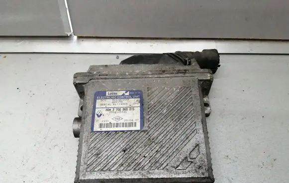 Renault Scenic I Engine control unit/module 7700868315 7700105591