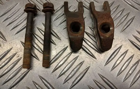 Fuel Injector clamp holder