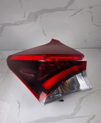 Toyota Auris E180 Rear/tail lights 0510