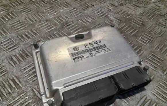 Volkswagen Polo Engine control unit/module 045906019AP 1039S00474 0281010865