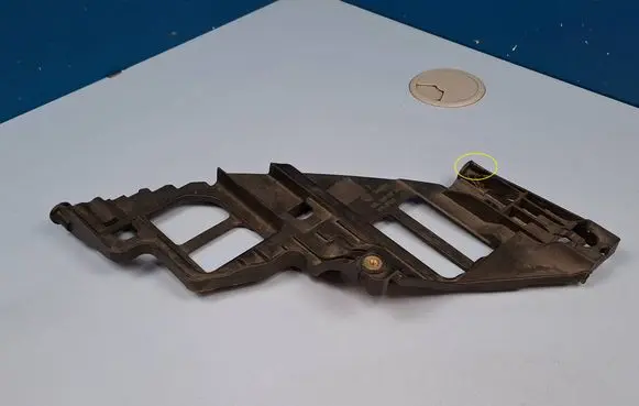 Volkswagen Golf VI Headlight/headlamp mounting bracket 5K0807228 5K0807228A