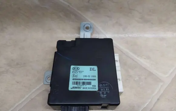 KIA Sorento Other control units/modules 954003E310 S434300382 10R021806