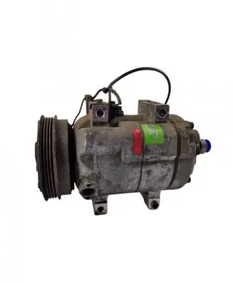 Volkswagen PASSAT B5 Air conditioning (A/C) compressor (pump) 8D0260805D
