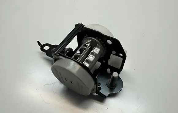 Ford Ranger Seat belt height adjuster 