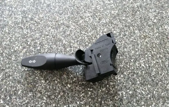 Ford Mondeo Mk III Indicator stalk 1S7T13335AE