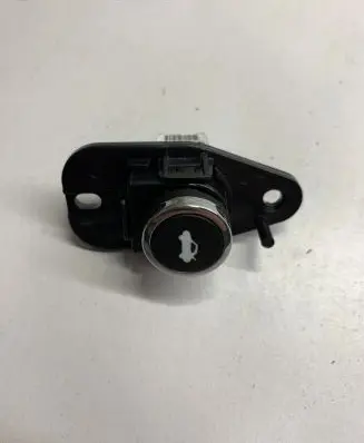 Dodge Challenger Tailgate/boot open switch button 68141864AA