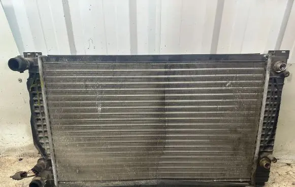 Audi A4 S4 B5 8D Coolant radiator