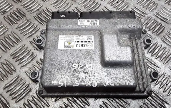 Mazda CX-5 Engine control unit/module 2757005605