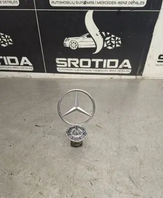 Mercedes-Benz C W203 Manufacturer badge logo/emblem