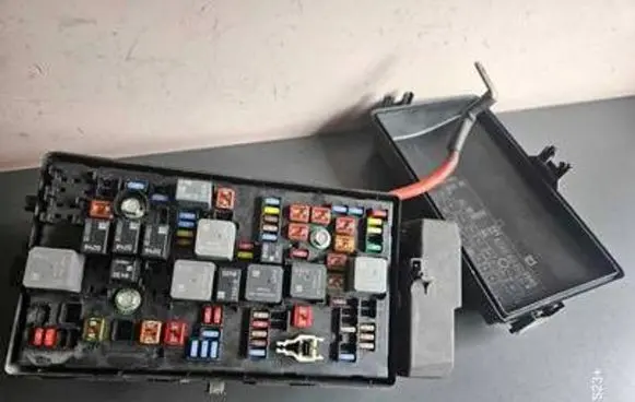 Opel Insignia A Fuse box set 1325355102 18044305811 13222784