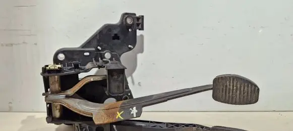Peugeot 407 Pedal assembly 9660185380