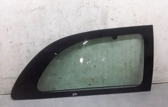 Chrysler Grand Voyager IV Rear side window