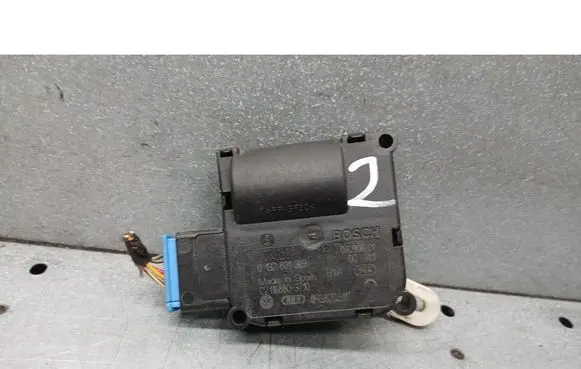 Audi A8 S8 D3 4E Coolant heater control valve 4F0820511B