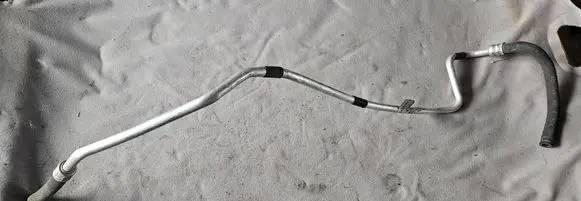 Power steering hose/pipe/line