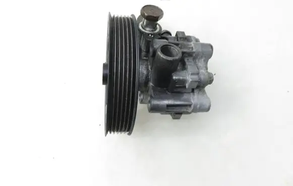 Citroen C-Crosser Power steering pump 
