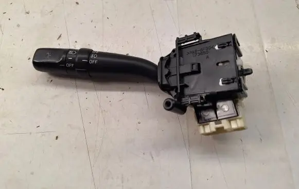 Toyota Avensis T250 Indicator stalk 8414005140 17F224