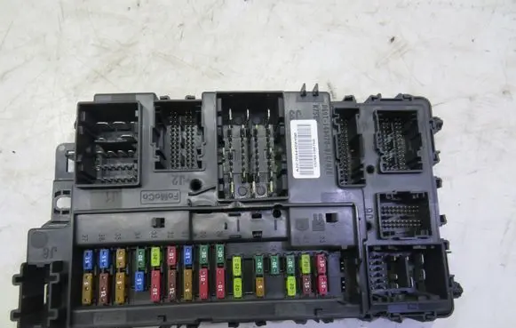 Ford Mondeo MK V BSM Control unit FU5T-15604