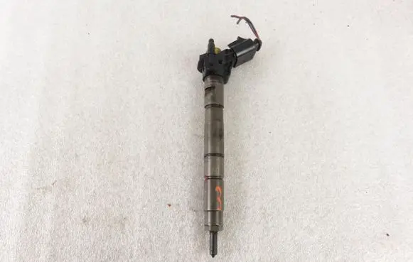Audi A6 S6 C6 4F Fuel injector 0445115024 059130277S