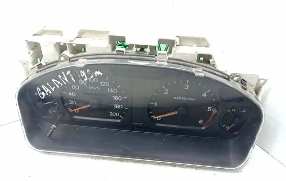 Mitsubishi Galant Speedometer (instrument cluster) MR381828