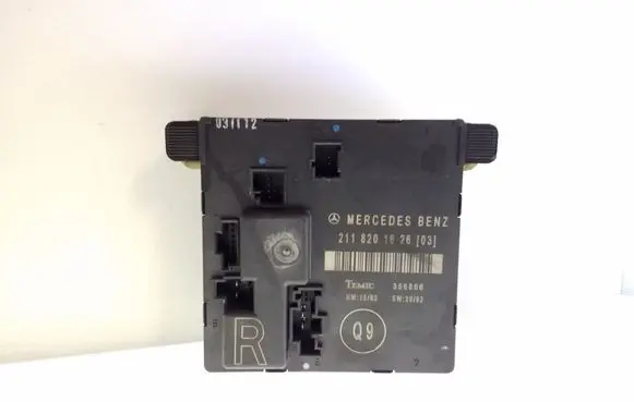 Mercedes-Benz E W211 Door control unit/module 2118201626