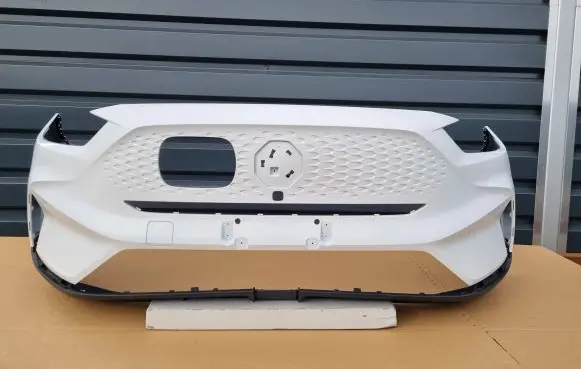 MG ZS Front bumper P11010248