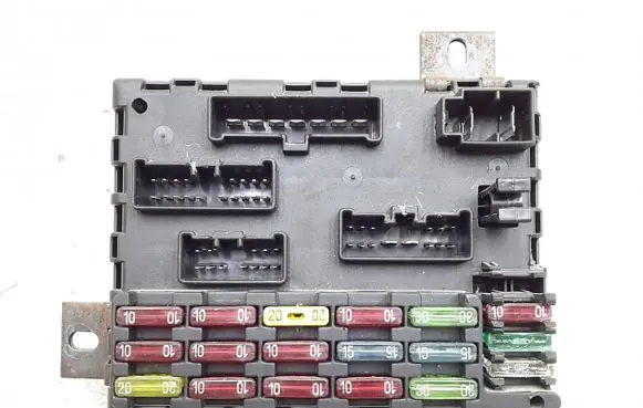 Alfa Romeo 156 Fuse module 46447809
