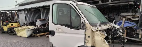 Iveco Daily 35 - 40.10 Front door