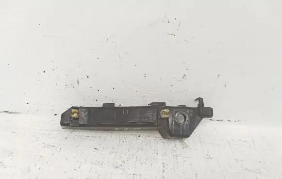 Hyundai Santa Fe Front bumper mounting bracket 865172B700
