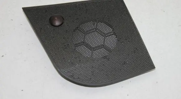 Side speaker trim/cover