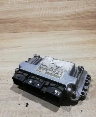 Citroen C4 I Engine control unit/module ECU 9657595880 0261208899