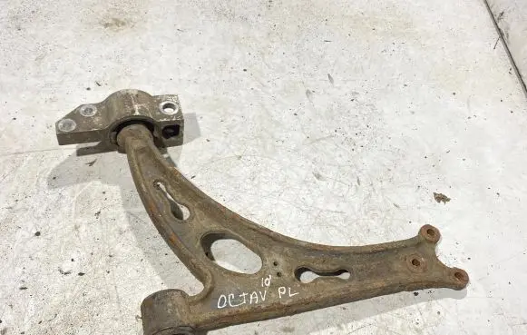 Skoda Octavia Mk2 (1Z) Front lower control arm/wishbone