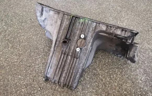 Mercedes-Benz A W169 Oil sump A6400109400 A6400141002
