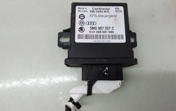 Volkswagen PASSAT B6 Light module LCM 5M0907357C