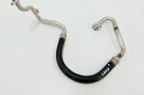 Air conditioning (A/C) pipe/hose
