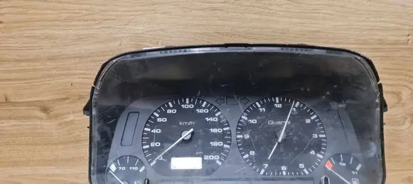Volkswagen Caddy Speedometer (instrument cluster) 87001323