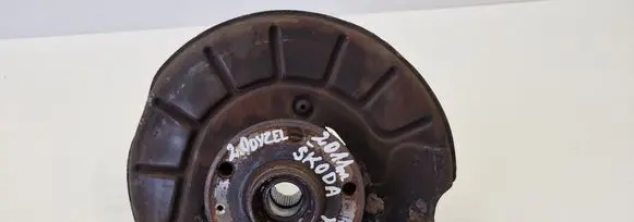 Skoda Yeti (5L) Front wheel hub