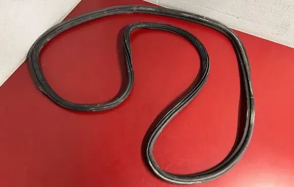 BMW X3 G01 Trunk rubber seal (body) 7397317
