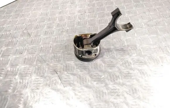 Chrysler Sebring (ST-22 - JR) Piston with connecting rod