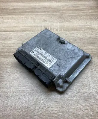 Opel Zafira A Engine control unit/module ECU 24417169 0281010268