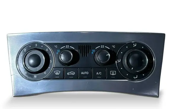 Mercedes-Benz C W203 Climate control unit A2038304085