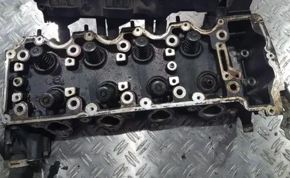 Mercedes-Benz A W168 Engine head 
