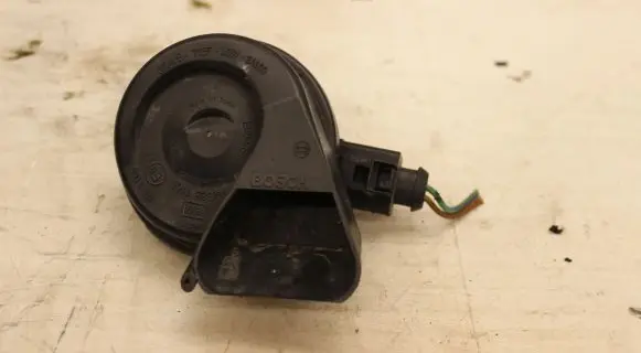 Audi A6 S6 C6 4F Horn signal 024148