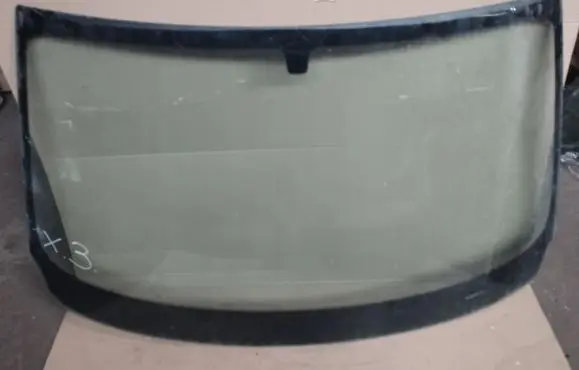 BMW X3 E83 Front windscreen/windshield window 