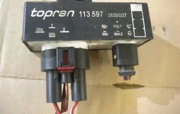Skoda Fabia Mk2 (5J) Coolant fan relay 