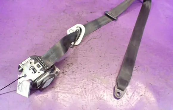 Volkswagen Fox Front seatbelt 5Z0857706A